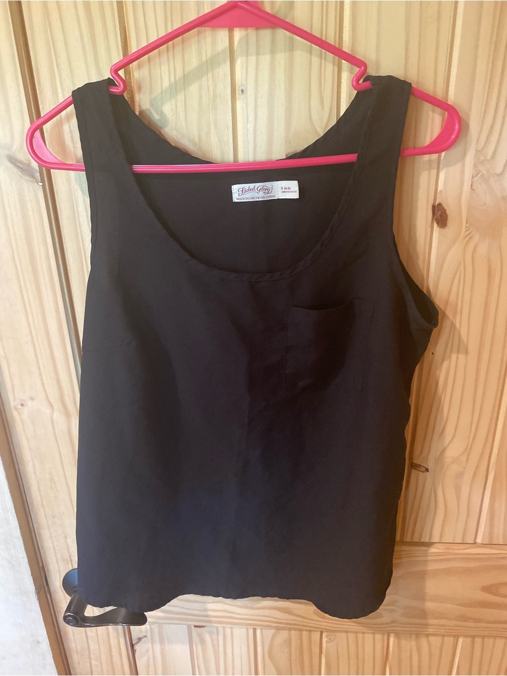Faded Glory Black Scoop Neck Pocket Tank